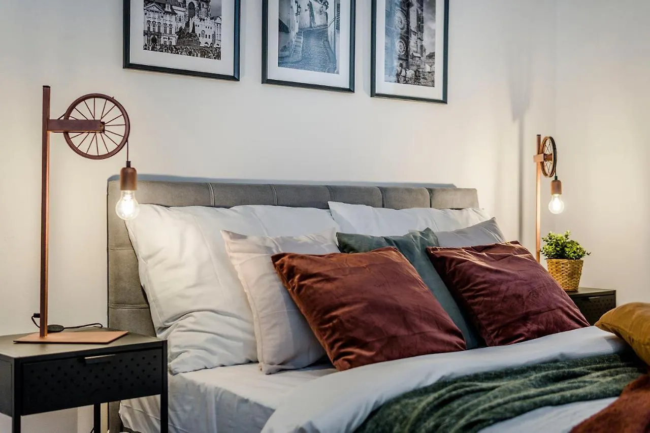 Florenc Apartments Prague 1 By Michal&Friends 0*,